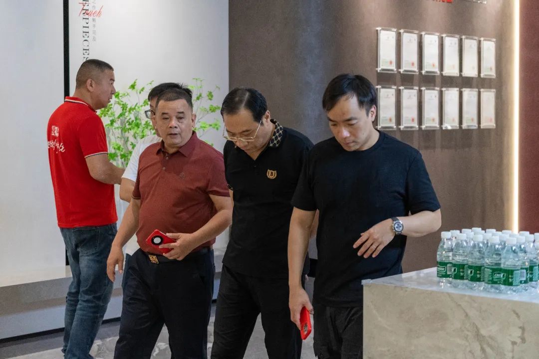 大地·大師·大宅 | 2024強(qiáng)輝精工瓷磚大師館盛大開(kāi)幕！(圖6)